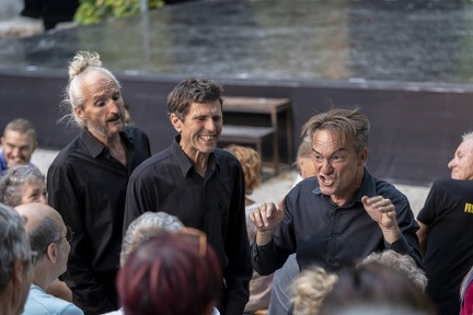 La déclaration des voix de l'homme - Acrobaties vocales improvisées